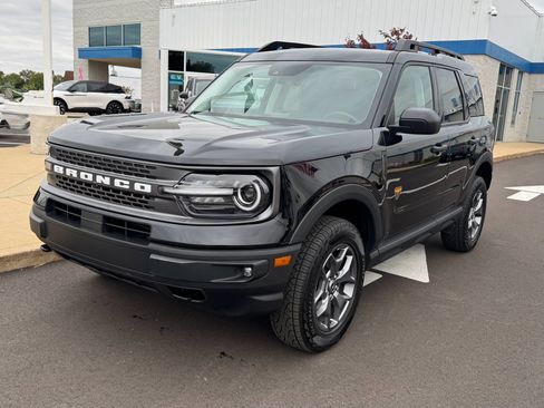 Used 2023 Ford Bronco Sport Badlands image 4