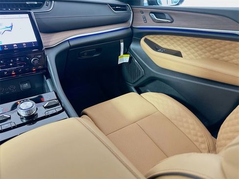 New 2025 Jeep Grand Cherokee L Summit image 25