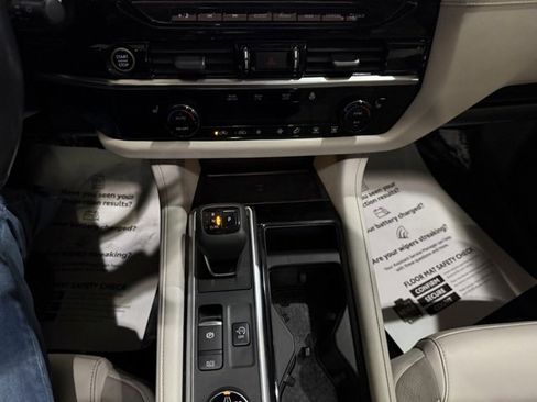 Certified 2023 Nissan Pathfinder SL w/ SL Premium Package image 20