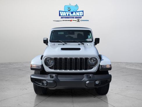 New 2025 Jeep Gladiator Sport image 2