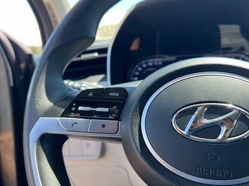 Certified 2022 Hyundai Tucson SEL w/ Cargo Package AWD/4WD image 21