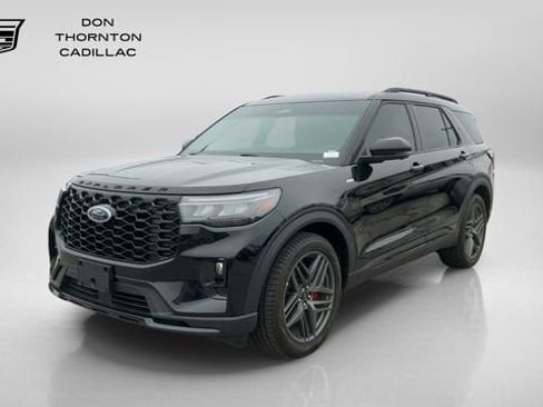 Used 2025 Ford Explorer ST-Line w/ Premium Package RWD image 1
