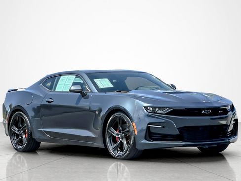 Used 2021 Chevrolet Camaro SS RWD image 7
