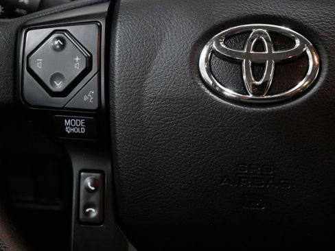 Used 2022 Subaru Outback Limited XT image 37