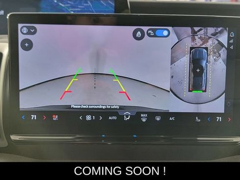 Used 2025 Ford Expedition Active image 36