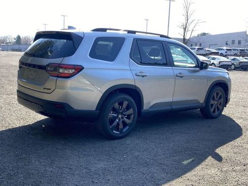 New 2026 Honda Pilot Sport image 8