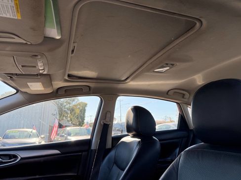 Used 2015 Nissan Sentra SR w/ SR Premium Package image 9