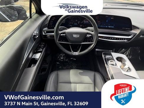 Used 2024 Cadillac Lyriq Tech RWD image 14