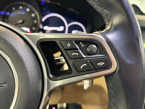 Used 2019 Porsche Cayenne S AWD/4WD image 31