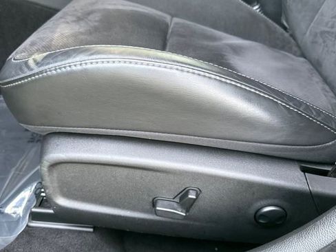 Used 2023 Dodge Charger Scat Pack image 13