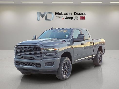 New 2026 RAM 2500 Big Horn AWD/4WD image 2