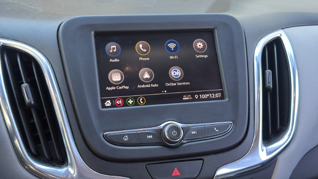 Used 2020 Chevrolet Equinox LS w/ LS Convenience Package FWD image 19