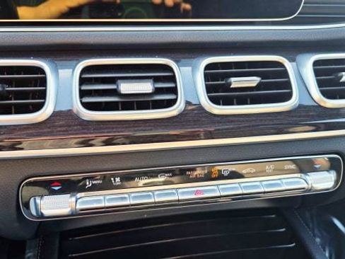 Used 2022 Mercedes-Benz GLE 350 4MATIC w/ Premium Package image 20