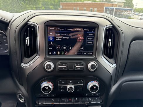 Used 2022 GMC Sierra 1500 Denali w/ Denali Premium Package AWD/4WD image 23