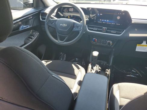 New 2026 Chevrolet TrailBlazer LT w/ Midnight Edition FWD image 12