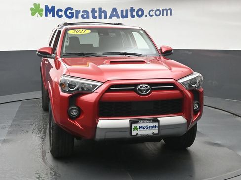 Used 2021 Toyota 4Runner TRD Off-Road Premium w/ Moonroof Package AWD/4WD image 5