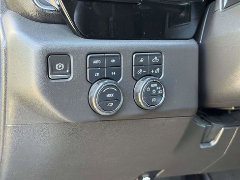 Used 2023 Chevrolet Silverado 1500 LT Trail Boss w/ LT Trail Boss Premium Package image 10