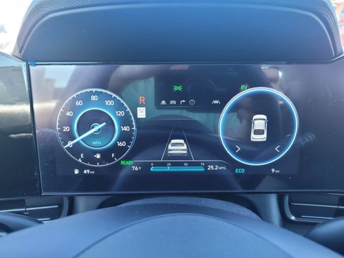 New 2025 Hyundai Elantra SEL image 20