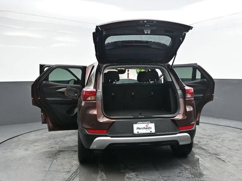 Used 2022 Chevrolet TrailBlazer LT w/ Driver Confidence Package AWD/4WD image 36