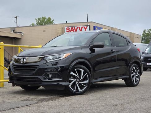 Used 2019 Honda HR-V Sport image 2