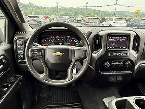 Used 2020 Chevrolet Silverado 1500 Custom w/ Custom Value Package AWD/4WD image 12