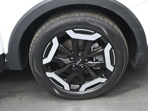 Used 2023 Kia Telluride EX image 43