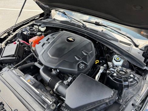Used 2020 Chevrolet Camaro LT RWD image 34