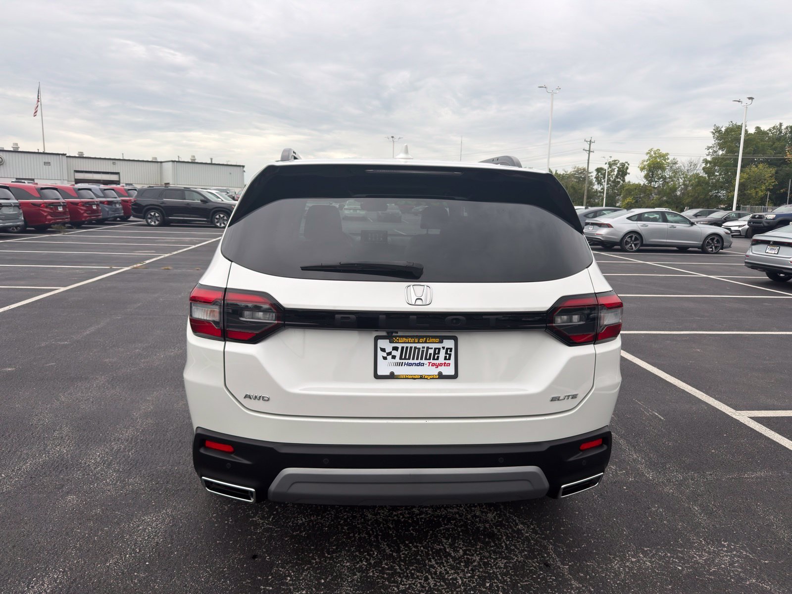 Used 2023 Honda Pilot Elite image 4