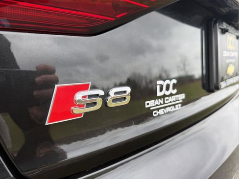 Used 2020 Audi S8 L w/ S8 Executive Package image 18