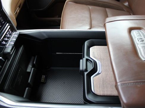 Used 2021 RAM 1500 Limited image 15