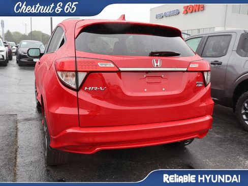 Used 2019 Honda HR-V Touring image 17