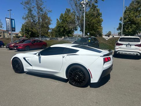Used 2016 Chevrolet Corvette Stingray Coupe RWD image 4