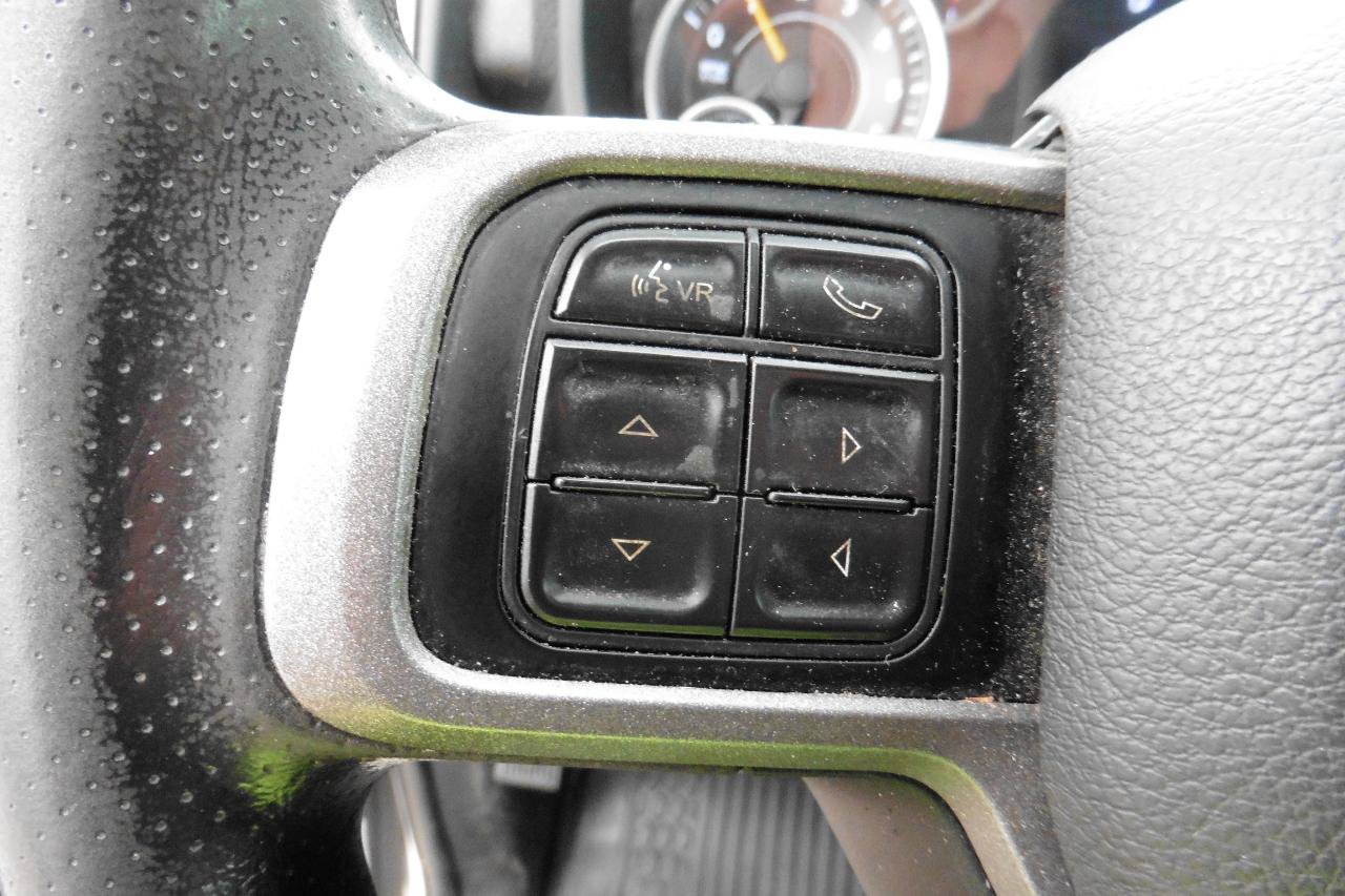 Used 2022 RAM 2500 Tradesman w/ Chrome Appearance Group RWD image 8