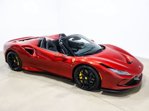 Used 2022 Ferrari F8 Tributo RWD image 59