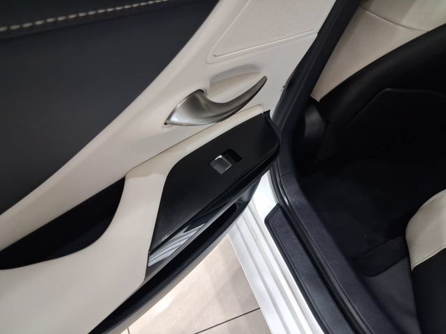 Used 2024 Lexus ES 350 w/ Premium Package FWD image 10