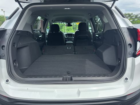 Used 2022 GMC Terrain SLE w/ Driver Convenience Package FWD image 22