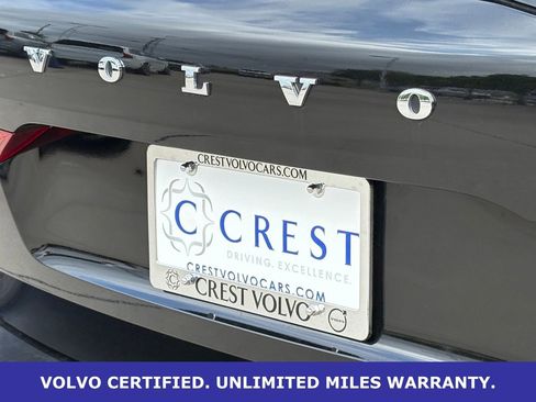 Certified 2025 Volvo XC60 B5 Core AWD/4WD image 9
