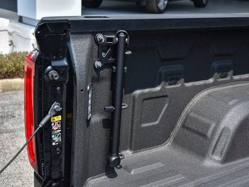 Used 2024 GMC Sierra 1500 Denali w/ Technology Package image 18