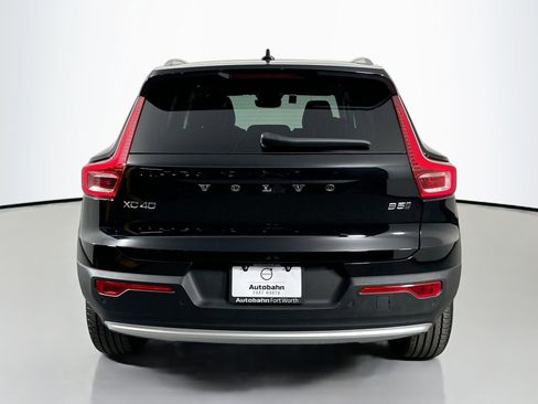 New 2025 Volvo XC40 B5 Core w/ Protection Package Premier image 6