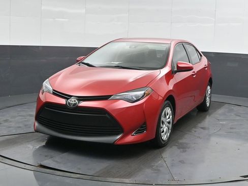 Used 2017 Toyota Corolla LE image 6