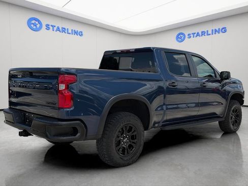 Used 2023 Chevrolet Silverado 1500 ZR2 w/ Technology Package AWD/4WD image 9