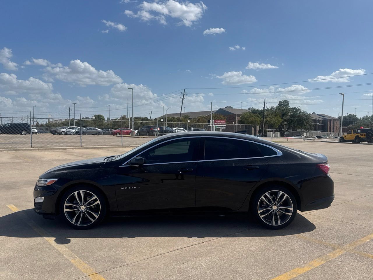Used 2023 Chevrolet Malibu LT FWD image 12