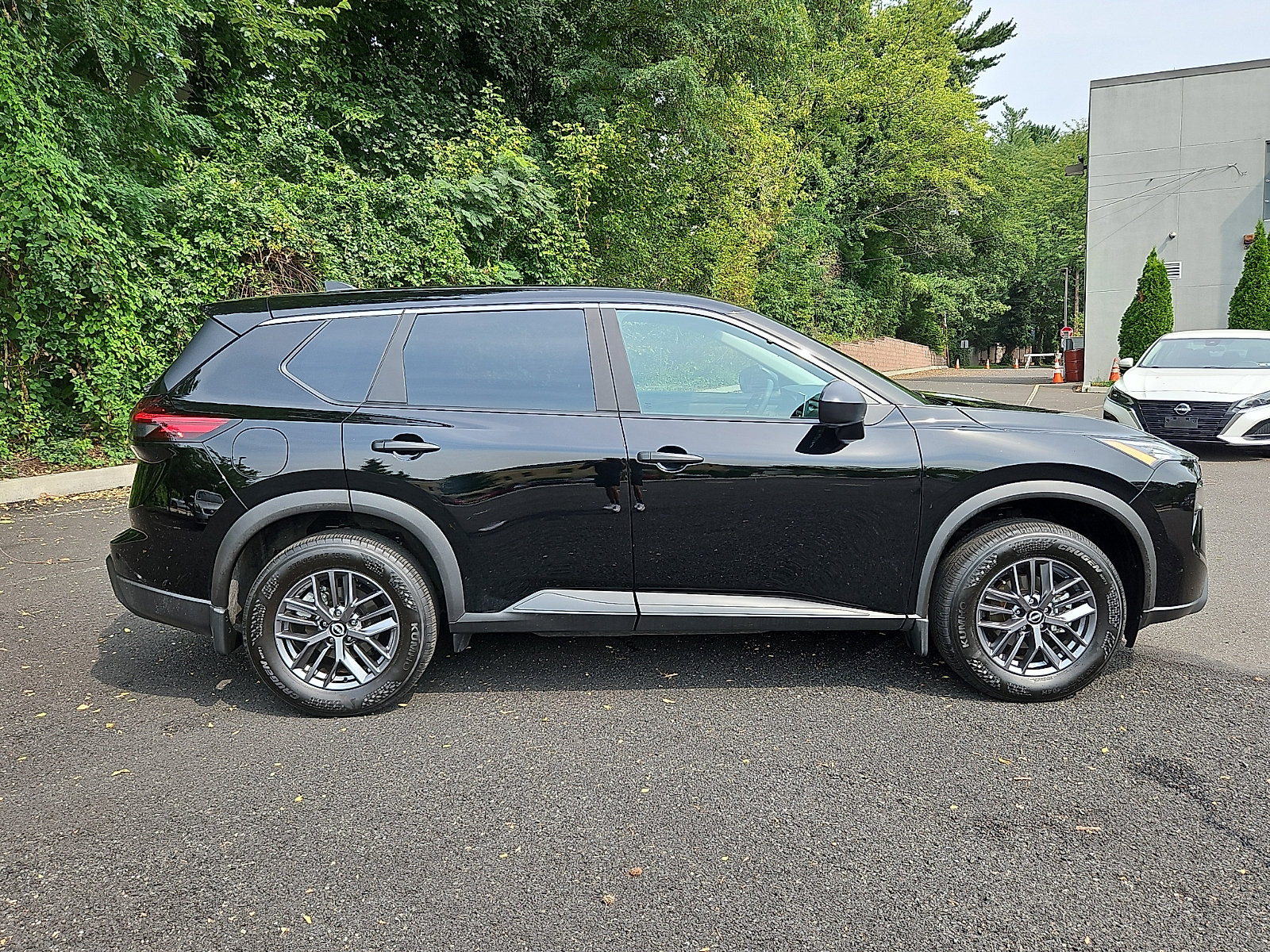 Certified 2026 Nissan Rogue S AWD/4WD image 7