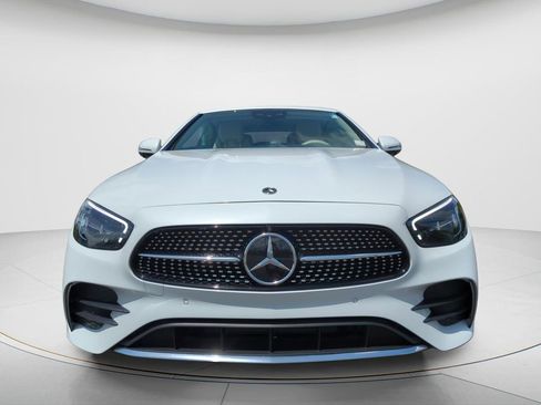 Used 2023 Mercedes-Benz E 450 Cabriolet image 2