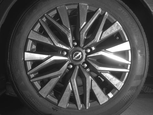 Used 2025 Nissan Altima 2.5 SV image 14