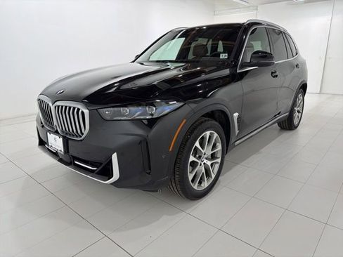 Certified 2024 BMW X5 xDrive40i w/ Premium Package image 1