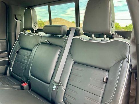 Used 2025 GMC Sierra 2500 AT4X AWD/4WD image 31