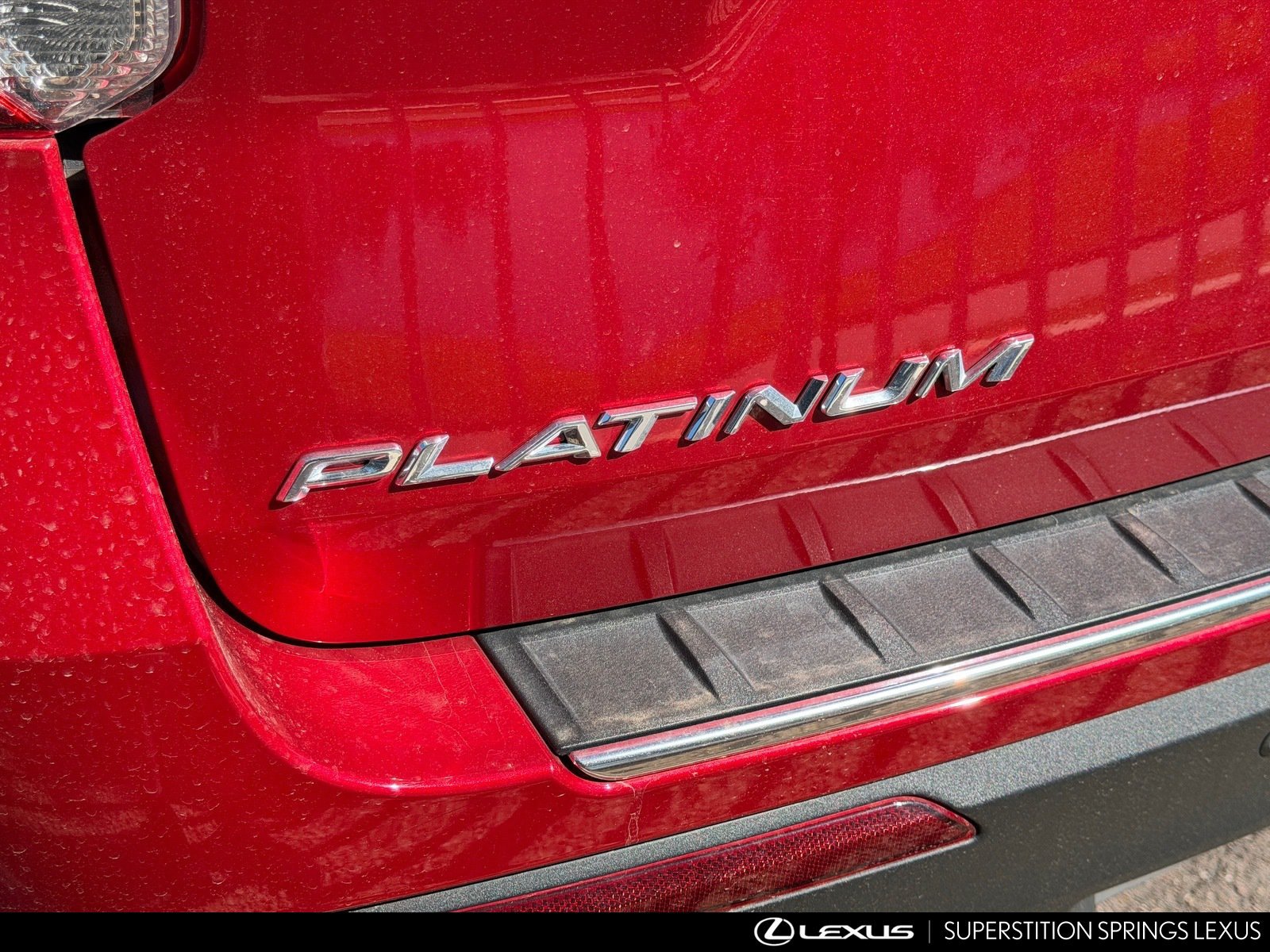 Used 2020 Ford Explorer Platinum w/ Premium Technology Package AWD/4WD image 9