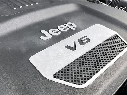 Used 2017 Jeep Wrangler Unlimited Sport AWD/4WD image 34