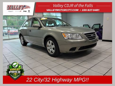 Used 2010 Hyundai Sonata GLS FWD image 1